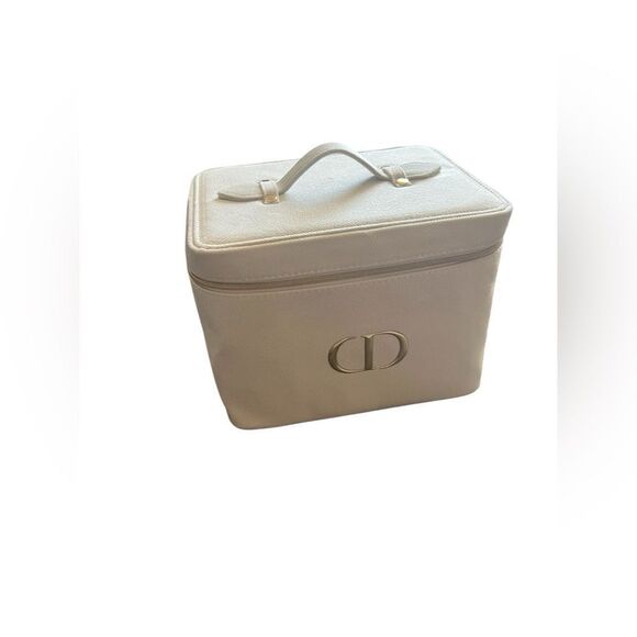 CHRISTIAN DIOR Prestige Beauty Vanity Set - Picture 3 of 16